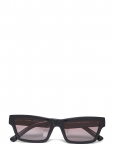 Pilgrim - Ashlyn Sunglasses Black - Kandilise raamiga p&auml;ikeseprillid - ONE SIZE