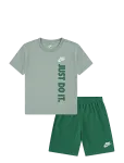 Nike - Nike Sportswear Short Set - Komplektid l&uuml;hikeste varrukatega T-s&auml;rgiga - 98/104