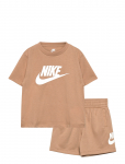 Nike - Nkn Club Tee & Short Set - Komplektid l&uuml;hikeste varrukatega T-s&auml;rgiga - 98/104