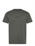 Fred Perry - Embroidered T-Shirt - L&uuml;hikeste varrukatega - XXL