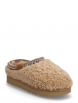 UGG - W Tasman Maxi Curly - Sussid ja pl&auml;tud - 42