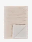 House Nordic - Elin - Blanket - Plaid, Artificial Fur, White 130X180 Cm - Tekid ja pleedid - 130X180CM