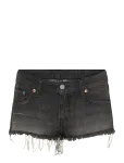 Weekday - Venus Frayed Low Rise Denim Hotpants - L&uuml;hikesed teksap&uuml;ksid - 23