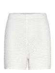 Gina Tricot - Knitted Crochet Shorts - Vabaaja l&uuml;hikesed p&uuml;ksid - M