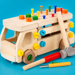 Puidust DIY auto m&auml;ngukomplekt, puidust ehitusauto komplekt, puidust konstrueeritav auto m&auml;nguasi, puidust ehitusveoki komplekt