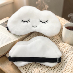 Unemask, pehmest unemask, silmakate, unemask, valge