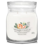 White Spruce & Grapefruit Signature Candle 567 g