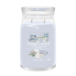A Calm & Quiet Place Signature Candle 567 g