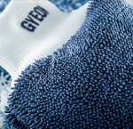 GYEON Q&sup2;M SilkMitt &mdash; mikrokiust kuivatus- ja puhastuskinnas