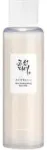 Brightening toner for sensitive and dry skin.
