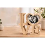 "Love" s&uuml;dame raami m&auml;lestustele