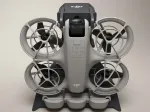 DJI Neo hoidja koos aku laadijaga