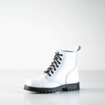 517 ehk Aviator saapad &ndash; valged