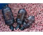 Kalamehe s&ouml;&ouml;dakorv Preston Carp Maggot Feeder, suur, 28 g