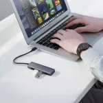 USB-C hub koos USB-jaoturi ja USB-C toite&uuml;hendusega