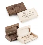 Puidust USB m&auml;lupulk 8 GB, 2.0/3.2, USB-C, karbi ja graveeringuga