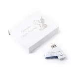 USB-m&auml;lupulk Twister 8 GB valge magnetkarbi ja ristimisse graveeringuga