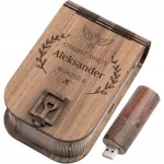 USB m&auml;lupulk 32GB graveeritud puidust karbiga ristimiseks, USB 3.0