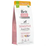Koeratoit Brit Care Sustainable Sensitive kalade ja putukatega, 12 kg + 2 kg kingitus