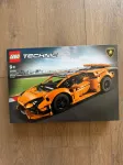 LEGO Technic 42196 Oranž Lamborghini Hurac&aacute;n Tecnica