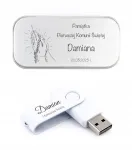 USB-m&auml;lupulk 128GB graveeringuga, esimese kommuuni m&auml;lestuseks, karbis