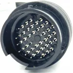 Diagnostikaadapter OBD2-st 38 pinni IVECO veokile