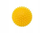 Kollane piikidega massaažipall, 9 cm