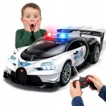 Politsei m&auml;nguauto kaugjuhtimisega lastele