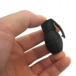 8 GB must uskumatu granaadi kuju USB m&auml;lupulk