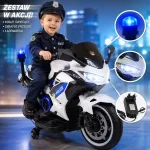 Politsei motos&uuml;kkel helendava vilkuriga ja sireeniga A706-2