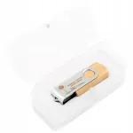 USB m&auml;lupulk 32 GB USB 3.0 puidust karbi ja esimese armulaua graveeringuga