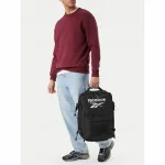 Meeste must Reebok reisiseljakott