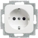 BUSCH JAEGER 2CKA002011A1888 &ndash; T&uuml;&uuml;p F &ndash; 2P+E &ndash; Valge &ndash; IP20 &ndash; 250 V &ndash; 16 A