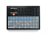 Groovebox Polyend Play - Polyendi riistvaraline groovebox, kompaktne eraldiseisev sekventser ja s&auml;mpler