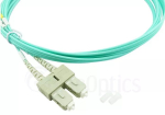 BlueOptics 055702T512000030M-BO Duplex valguskaabli &uuml;henduskaabel, LC/UPC &ndash; SC/UPC, OM3 50/125 &micro;m, 30 m, beež