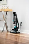 Bissell MultiReach Essential 2-in-1 stick vacuum Aku M&auml;rg Kotita 0.45 L 100 W Must, Titaan