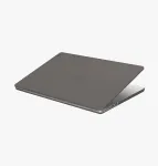 UNIQ Claro Hard Shell Case MacBook Air 13-tolline M2 2022 / M3 2024 / M4 2025 / M5 2026, suitsuhall