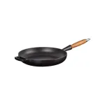 LE CREUSET malmist praepann puidust k&auml;epidemega &Oslash;28cm mati must