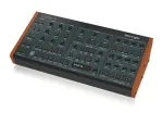 Behringer UB-Xa analoogs&uuml;ntesaator