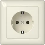 Gira 444001 SCHUKO pistikupesa Standard 55