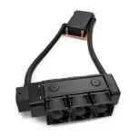 Dynatron L36 1U aktiivne vedelikjahuti CPU-le AMD SP6/TR5 jaoks, 300W TDP, vasest k&uuml;lmaplaat, 40mm kahe kuullaagriga ventilaator, 10000 RPM