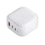UNIQ Verge Pro 66W GaN USB-C seinadapter Cloud White
