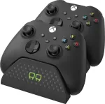 Venom Twin dokkijaam Xbox Series X|S ja Xbox One jaoks - kahe kontrolleri laadija 2x NiMH 850 mAh laetava akuga - LED-indikaatorid - must