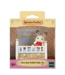 Sylvanian Families &scaron;okolaadij&auml;nese beebikomplekt (beebivoodi), 3 a, Mitmev&auml;rviline, pol&uuml;st&uuml;reen, plastik