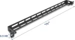 Kinnituskomplekt DELOCK 67461 Must metall &mdash; rack L-kujuline paneel, 19 tolli 0,5U, 50 mm kaablisideme kinnitusega