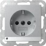 GIRA 417026 SCHUKO pistikupesa LED-orientatsioonivalgustiga, System 55