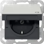 Gira SCHUKO pistikupesa klapiga kaane ja kaitsekattega, roostevaba teras, 1-kohaline, s&uuml;vispaigaldatav, 16 A, 250 V 4414600