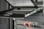 Digitus Professional DS-72211-1US - KVM-Konsole mit KVM-Switch - 1 Anschl&uuml;sse - US - 48.3 cm (19) - Rack - einbauf&auml;hig - 1366 x 768 - 1000:1 - Schwarz, RAL 9005 - 1U