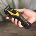 WAHL Hair clipper EXTREME GRIP 3031752