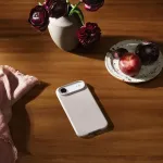 APPLE Beats iPhone Air Case with MagSafe and Camera Control &mdash; Lime Stone
